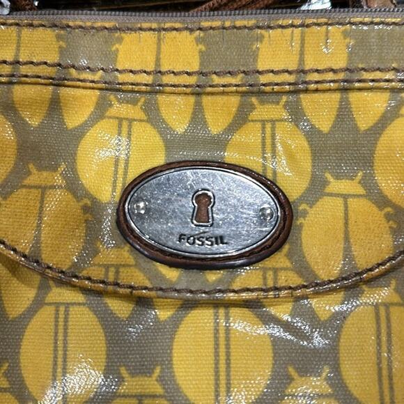 Fossil Key Per Ladybug Coated Canvas Crossbody Purse - Picture 3 of 14